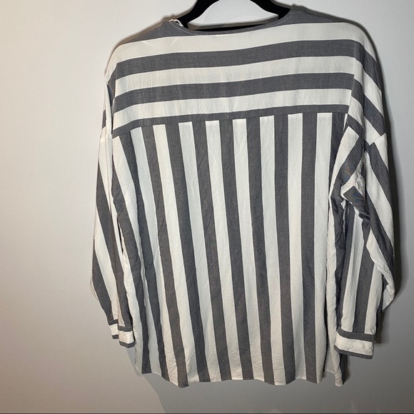 ZARA VNECK OVERSIZED TUNIC BLOUSE - Picture 4 of 4